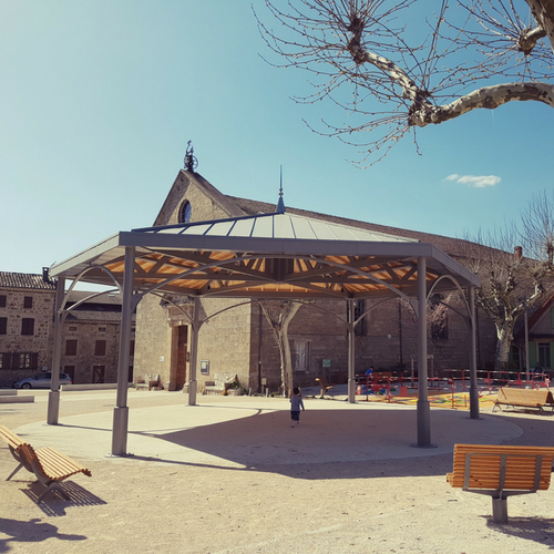 Kiosque en aluminium et bois - Vernoux en Vivarais