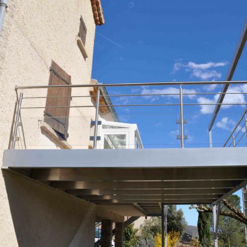 Terrasse sur pilotis en aluminium- Drôme